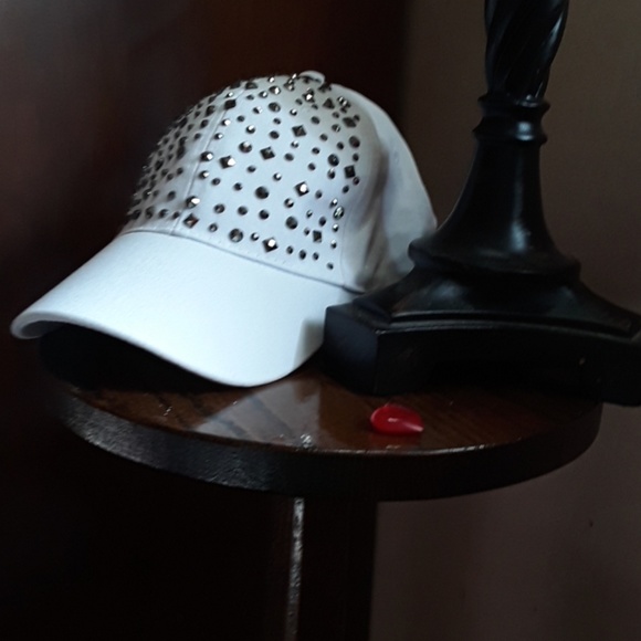 ⚡Studded white baseball hat - Picture 3 of 7